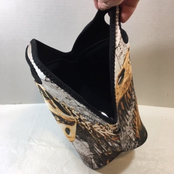 Tyrannosaurus Rex Skeleton Next to Stone Wall Neoprene Lunch Bag 12x6.5x10.5 - Picture 11 of 16